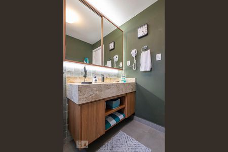 Apartamento à venda com 95m², 2 quartos e 1 vagaSuíte 1 - Banheiro