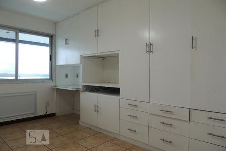 Apartamento para alugar com 98m², 3 quartos e 1 vagaQuarto 1 - Armários