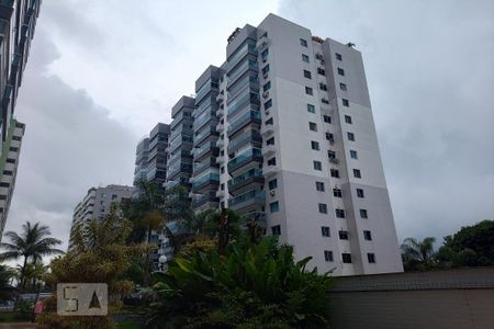 Apartamento para alugar com 98m², 3 quartos e 1 vaga Apartamento para alugar com 98m², 3 quartos e 1 vagaFachada do bloco
