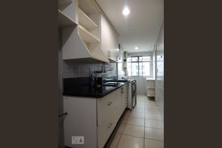 Apartamento para alugar com 98m², 3 quartos e 1 vaga Apartamento para alugar com 98m², 3 quartos e 1 vagaCozinha - Armários