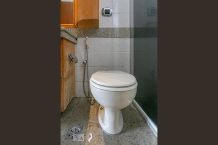 Apartamento para alugar com 80m², 3 quartos e 2 vagas Apartamento para alugar com 80m², 3 quartos e 2 vagasBanheiro da Suíte