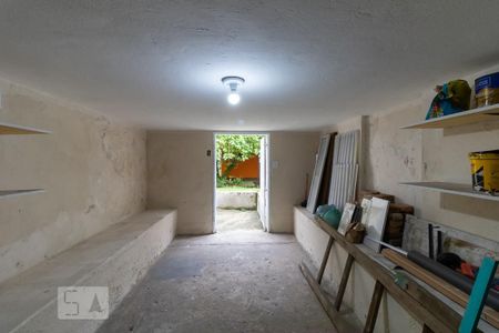 Casa à venda com 204m², 3 quartos e 2 vagasPorão