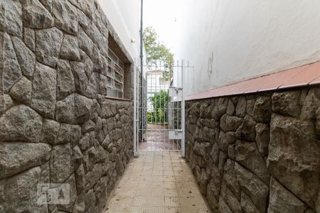 Casa à venda com 204m², 3 quartos e 2 vagasCorredor Lateral