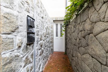 Casa à venda com 204m², 3 quartos e 2 vagasEntrada