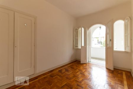 Casa à venda com 204m², 3 quartos e 2 vagasQuarto 1