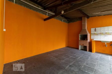 Casa à venda com 204m², 3 quartos e 2 vagasChurrasqueira