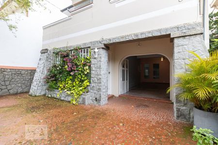 Casa à venda com 204m², 3 quartos e 2 vagasGaragem