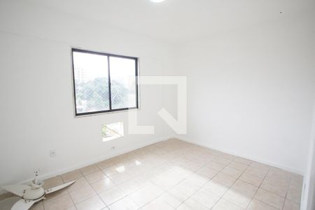 Quarto 1 de apartamento para alugar com 2 quartos, 75m² em Taquara, Rio de Janeiro