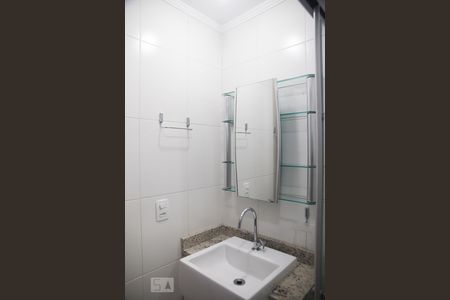 Studio para alugar com 32m², 1 quarto e sem vaga Studio para alugar com 32m², 1 quarto e sem vagaBanheiro