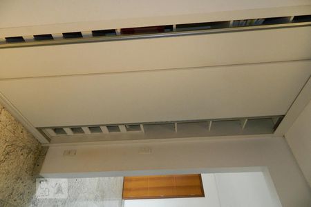 Closet de apartamento para alugar com 3 quartos, 94m² em Castelo, Belo Horizonte