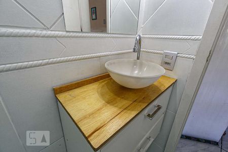 Apartamento para alugar com 54m², 1 quarto e sem vagaBanheiro