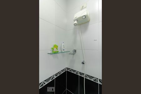 Casa à venda com 198m², 5 quartos e 4 vagasBanheiro da Suíte 2