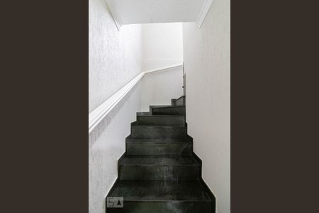 Escada de casa à venda com 5 quartos, 198m² em Jardim Guanca, São Paulo