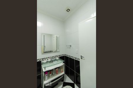 Casa à venda com 198m², 5 quartos e 4 vagasBanheiro