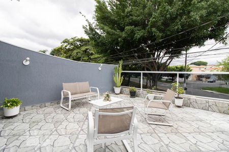 Casa à venda com 198m², 5 quartos e 4 vagasSacada da Suíte 1