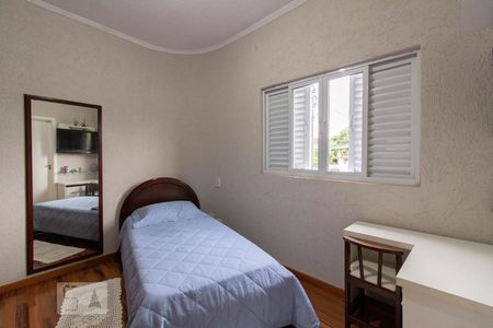 Casa à venda com 198m², 5 quartos e 4 vagasSuíte 2