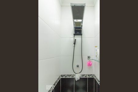 Casa à venda com 198m², 5 quartos e 4 vagasBanheiro da Suíte 1