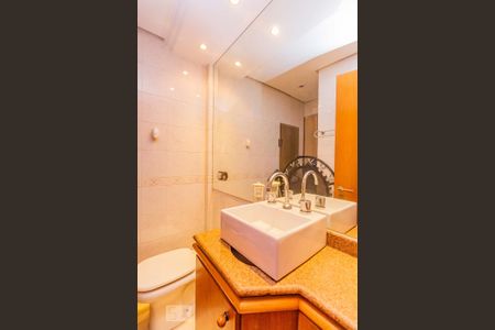 Apartamento à venda com 92m², 2 quartos e 2 vagasBanheiro da Suíte  