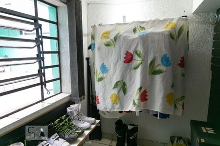 Casa à venda com 151m², 2 quartos e 2 vagasSalão