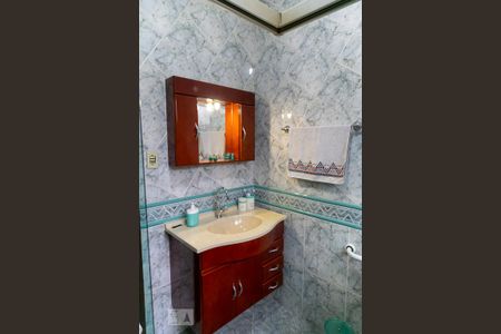 Casa à venda com 151m², 2 quartos e 2 vagasBanheiro