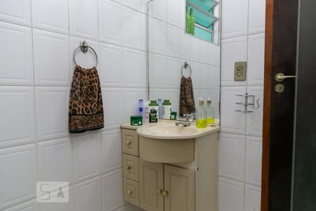 Casa à venda com 151m², 2 quartos e 2 vagasBanheiro de serviço