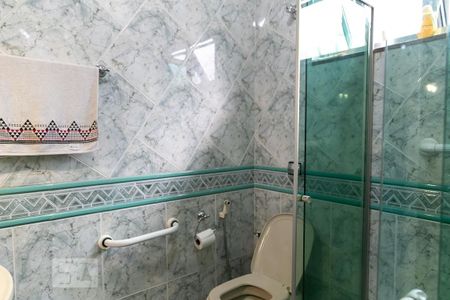 Casa à venda com 151m², 2 quartos e 2 vagasBanheiro