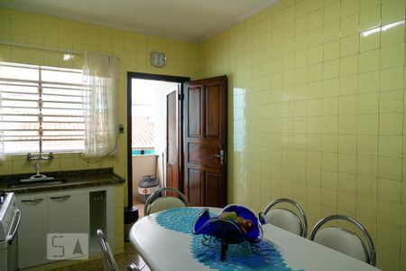 Casa à venda com 151m², 2 quartos e 2 vagasCozinha