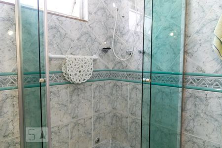 Casa à venda com 151m², 2 quartos e 2 vagasBanheiro