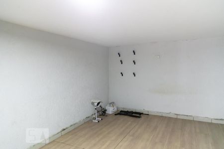 Casa à venda com 151m², 2 quartos e 2 vagasSalão