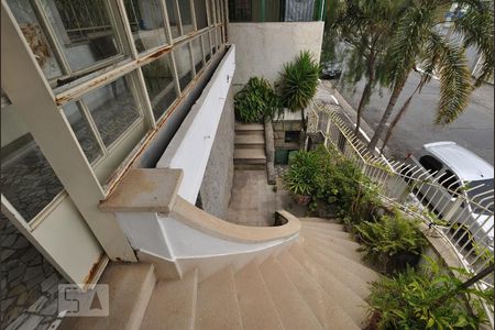 Casa à venda com 230m², 3 quartos e 2 vagasEntrada