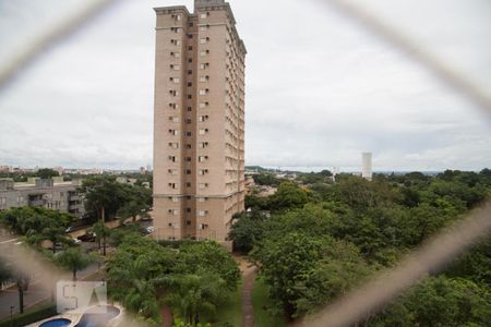 Vista da varanda (lado esquerdo) de apartamento para alugar com 3 quartos, 66m² em Parque dos Lagos, Ribeirão Preto