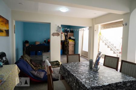 Casa à venda com 154m², 2 quartos e 2 vagas Casa à venda com 154m², 2 quartos e 2 vagasArea externa coberta