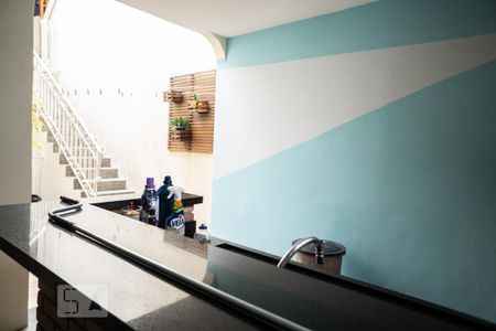 Casa à venda com 154m², 2 quartos e 2 vagas Casa à venda com 154m², 2 quartos e 2 vagasChurrasqueira