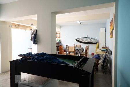 Casa à venda com 154m², 2 quartos e 2 vagas Casa à venda com 154m², 2 quartos e 2 vagasArea externa coberta