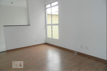 Sala de apartamento para alugar com 2 quartos, 55m² em Frei Leopoldo, Belo Horizonte