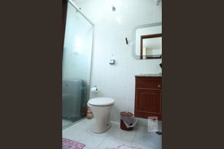 Casa à venda com 150m², 3 quartos e 4 vagasBanheiro da Suíte 2