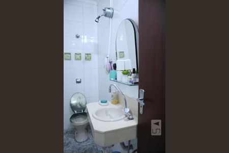 Casa à venda com 150m², 3 quartos e 4 vagasBanheiro de Serviço