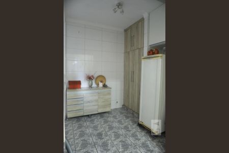 Casa à venda com 150m², 3 quartos e 4 vagasÁrea de Serviço