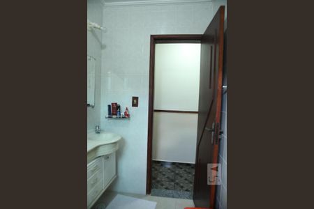 Casa à venda com 150m², 3 quartos e 4 vagasBanheiro da Suíte 3