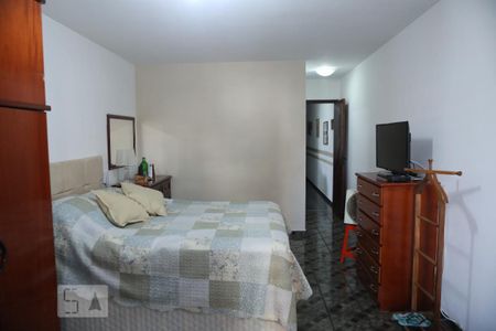 Casa à venda com 150m², 3 quartos e 4 vagasSuíte 1