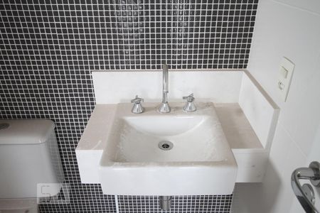 Apartamento à venda com 140m², 2 quartos e 2 vagasSuíte 1