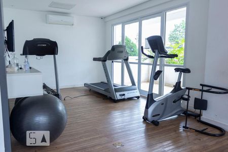 Apartamento à venda com 140m², 2 quartos e 2 vagasAcademia