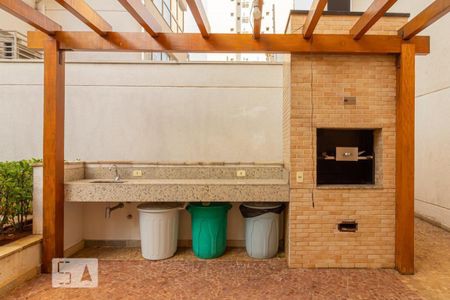 Apartamento à venda com 140m², 2 quartos e 2 vagasChurrasqueira