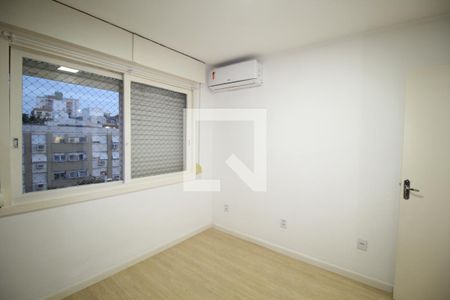 Quarto 1 de apartamento para alugar com 2 quartos, 80m² em Petrópolis, Porto Alegre