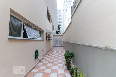 Casa à venda com 250m², 4 quartos e 5 vagasQuintal