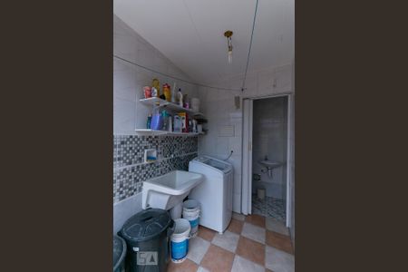 Casa à venda com 250m², 4 quartos e 5 vagasArea de serviço