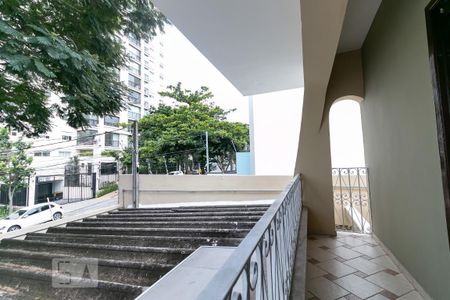 Casa à venda com 250m², 4 quartos e 5 vagasVaranda da Suíte