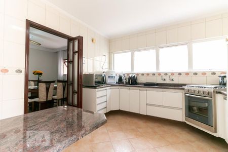 Casa à venda com 250m², 4 quartos e 5 vagasCozinha