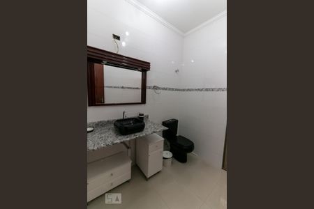 Casa à venda com 250m², 4 quartos e 5 vagasBanheiro Social
