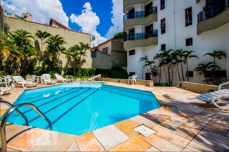 Apartamento para alugar com 32m², 1 quarto e 1 vagaÁrea comum - Piscina